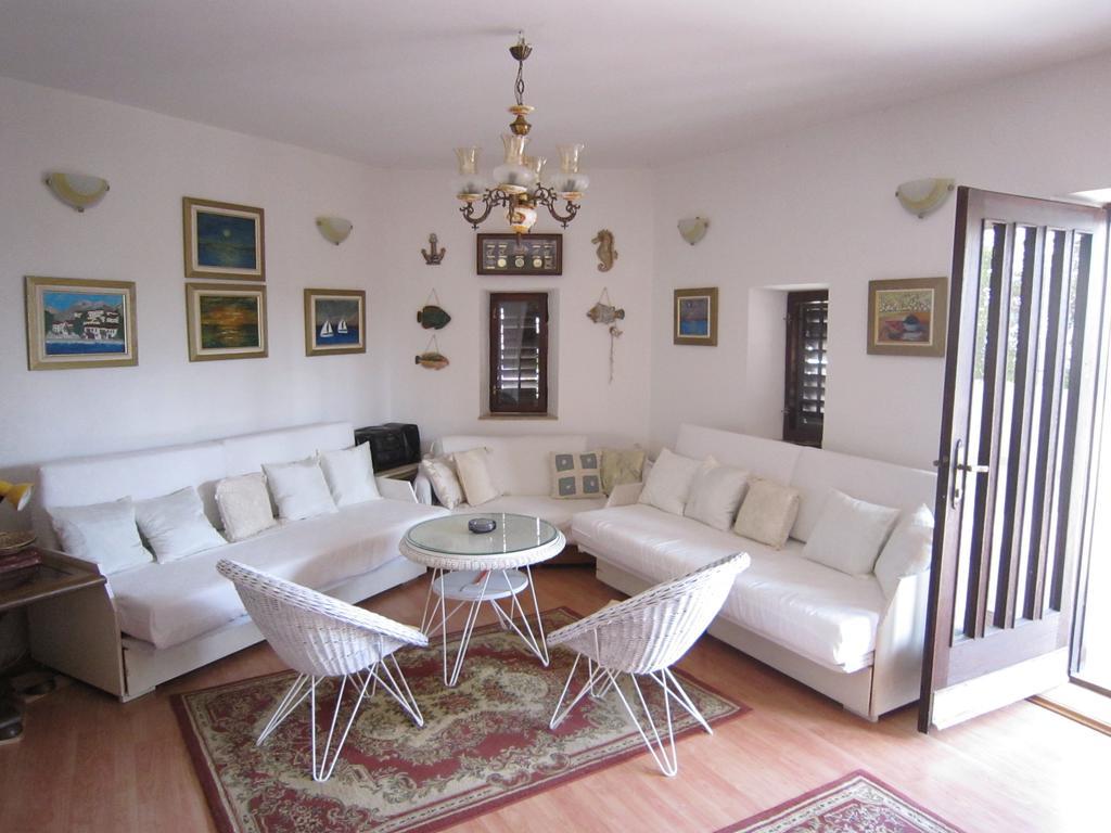 Holiday Home Mona Igrane Habitación foto